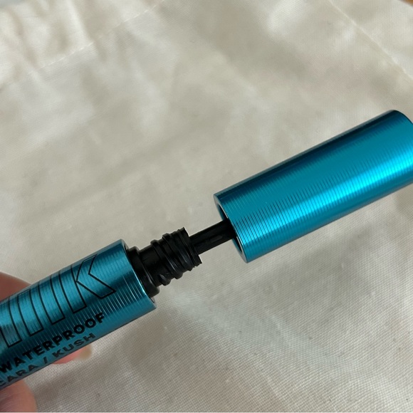 Milk Makeup Kush Waterproof Mascara - Black - Picture 3 of 9